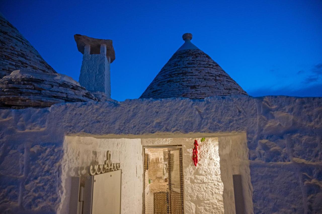 Вилла Il Trullo Della Rondinina Альберобелло Экстерьер фото